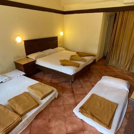 Anand Ritz Resort Matheran Buitenkant foto
